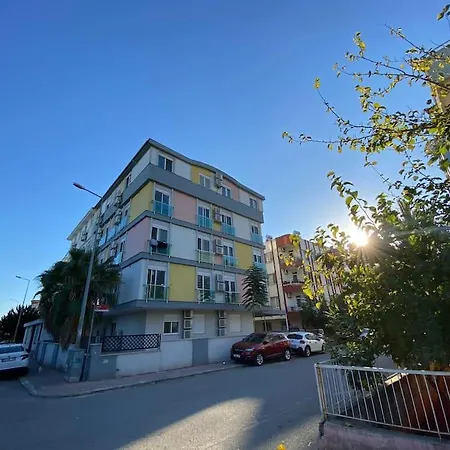 아파트 Spacious Flat Close To Erasta'8' 안탈리아