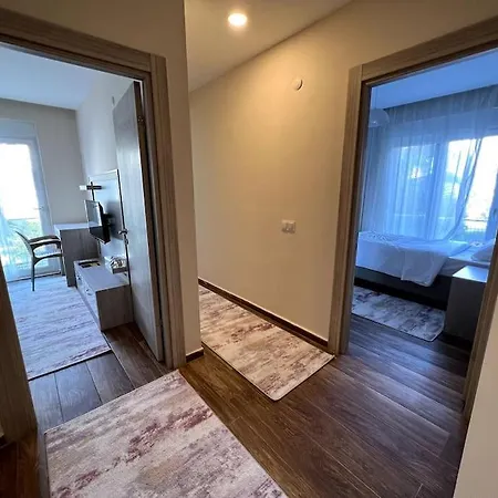 Spacious Flat Close To Erasta'8' * Antalya