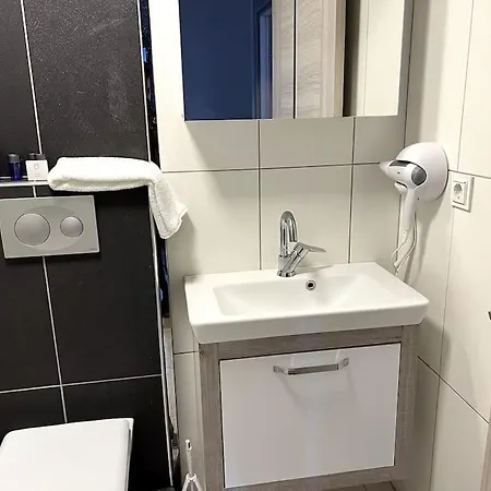 Spacious Flat Close To Erasta'8' Antalya