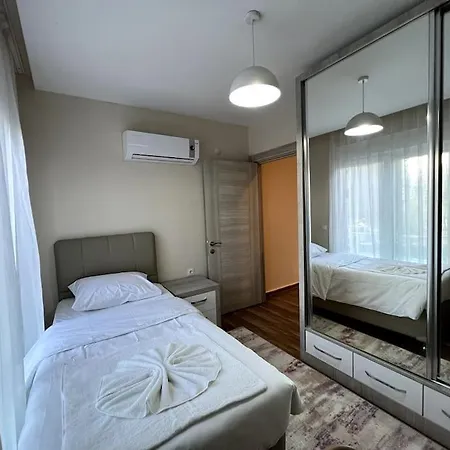Spacious Flat Close To Erasta'8' *